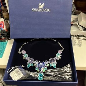Perfect holiday gift. Swarovski statement necklace - make offers